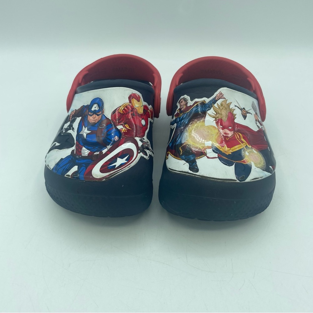 CROCS Avengers Marvel Blue Classic Slip On Clogs Child Toddler size 9 Super Hero - Picture 10 of 10